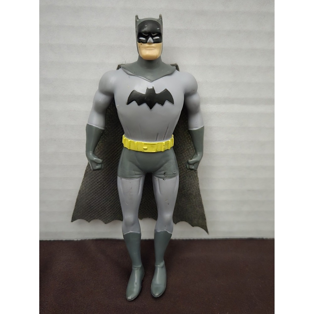 2013 DC Comics Batman Action Figure. Good Condition 5.5" Tall